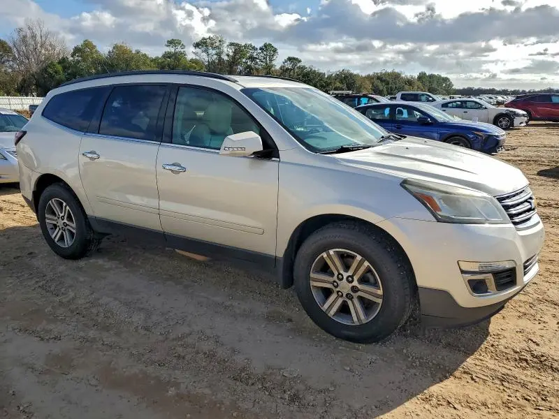2015 CHEVROLET TRAVERSE LT  