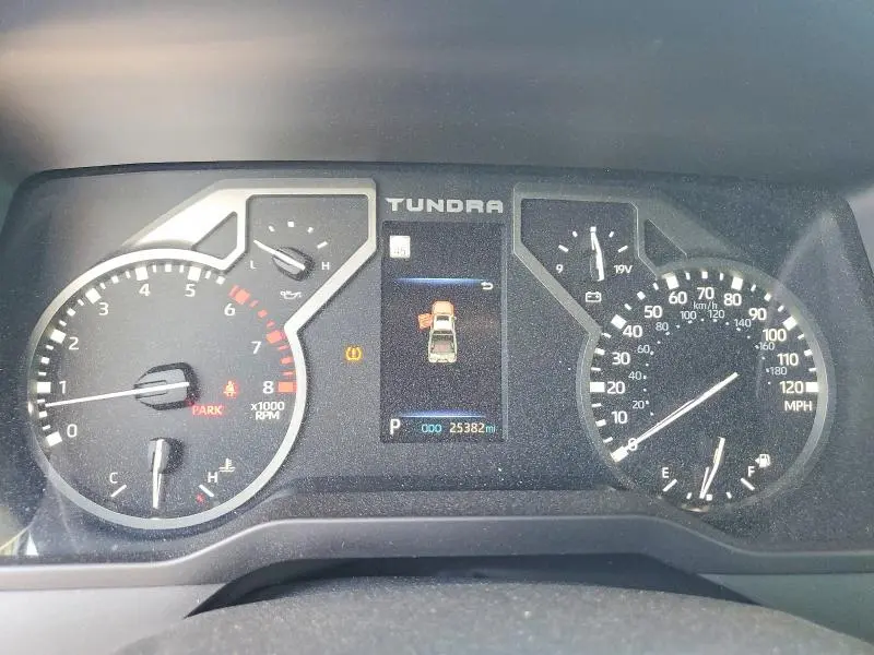 2024 TOYOTA TUNDRA SR5  