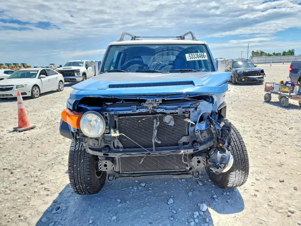 2012 TOYOTA FJ CRUISER BASE  