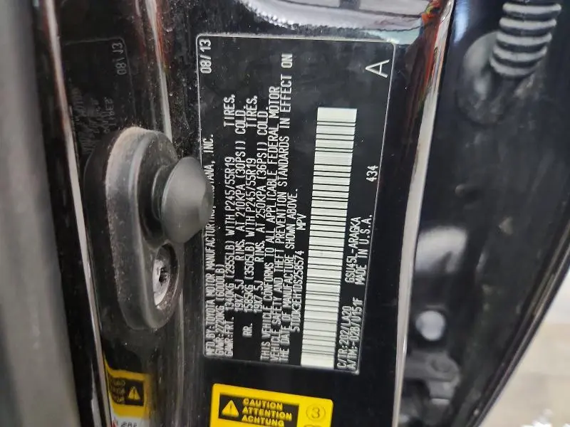 2013 TOYOTA HIGHLANDER LIMITED  