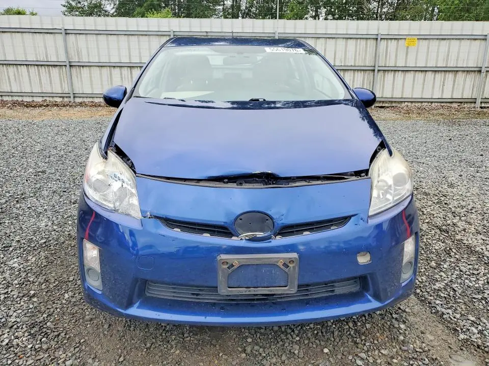 2010 TOYOTA PRIUS III  