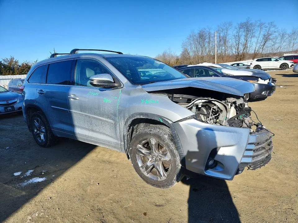 2019 TOYOTA HIGHLANDER LIMITED  