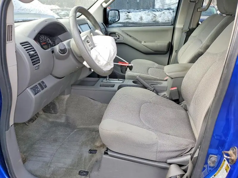 2013 NISSAN FRONTIER S  