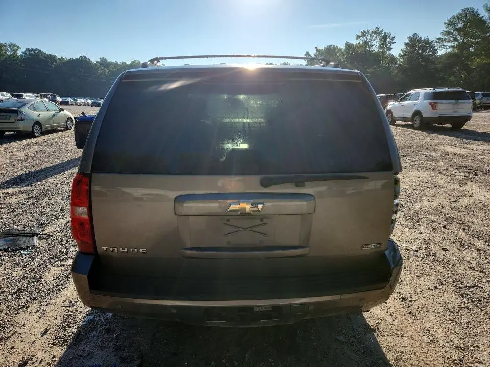 2011 CHEVROLET TAHOE K1500 LT  