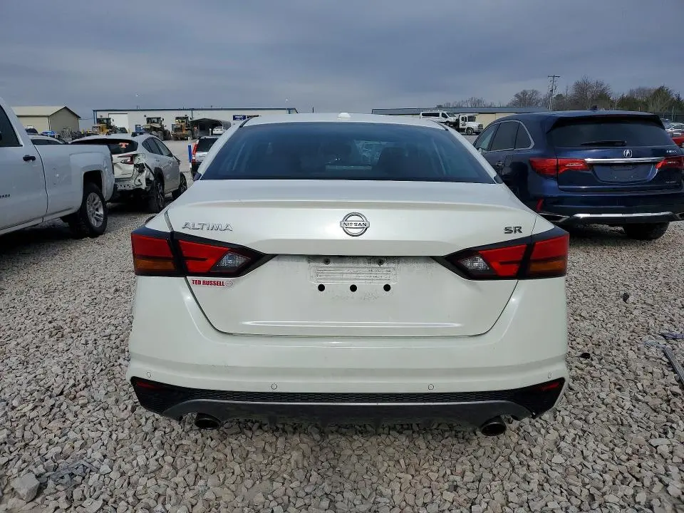 2020 NISSAN ALTIMA SR  