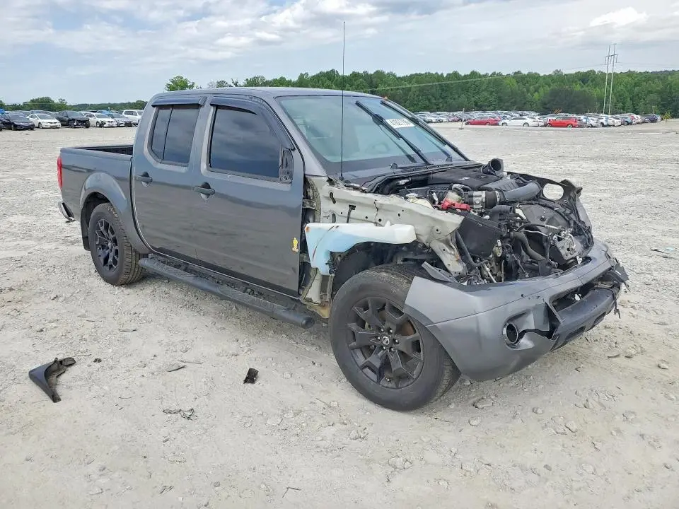 2020 NISSAN FRONTIER SV  