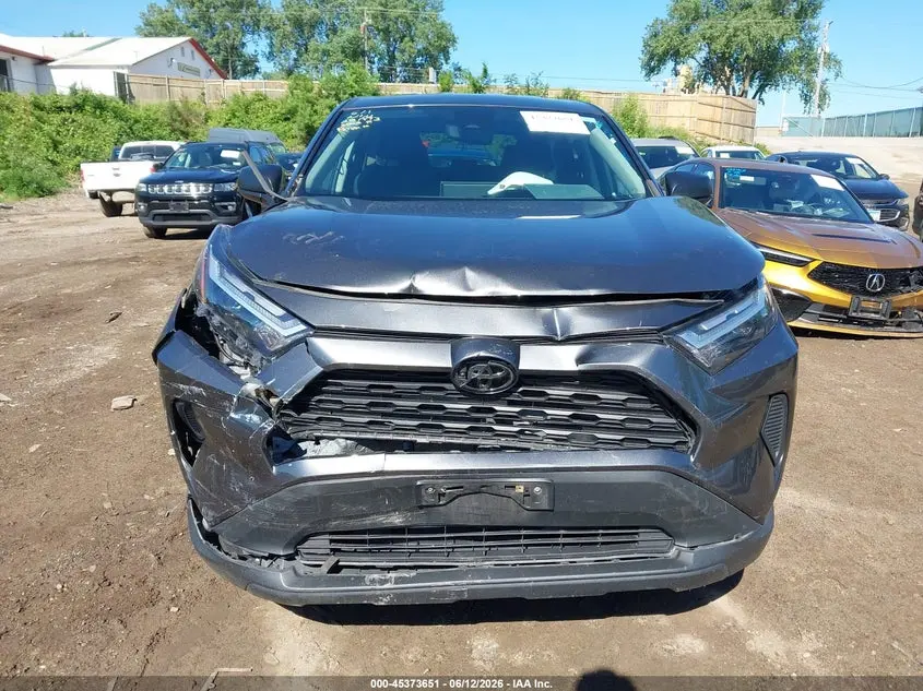 2023 TOYOTA RAV4 LE