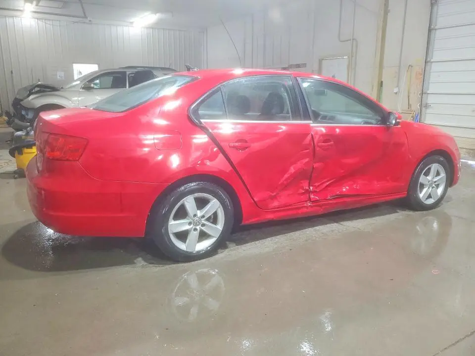 2013 VOLKSWAGEN JETTA TDI  