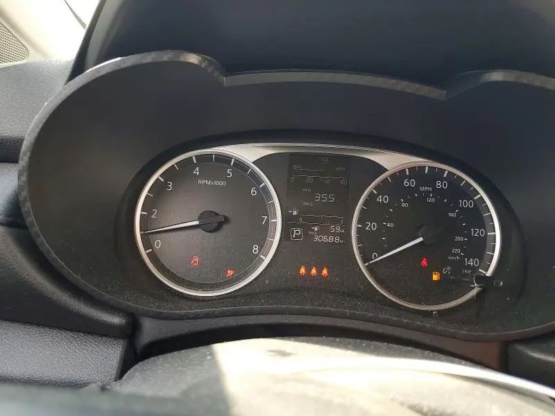 2024 NISSAN VERSA S  