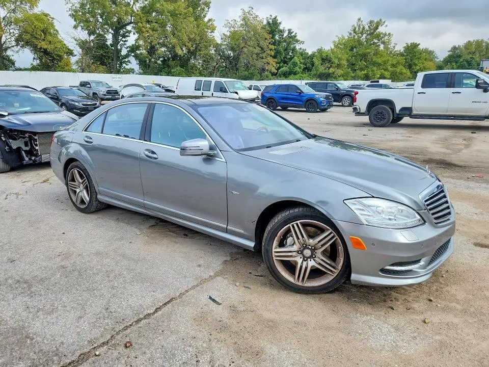 2012 MERCEDES-BENZ S 550  