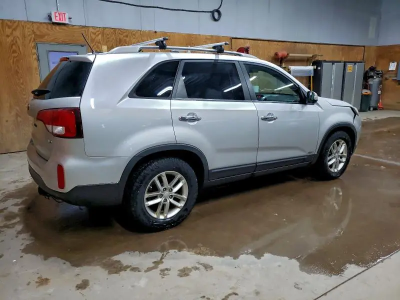 2015 KIA SORENTO LX  