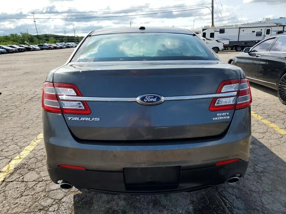 2015 FORD TAURUS SEL  