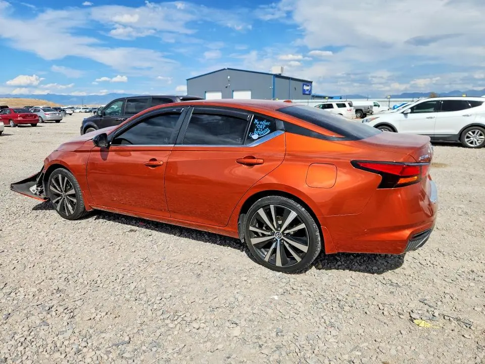 2021 NISSAN ALTIMA SR  