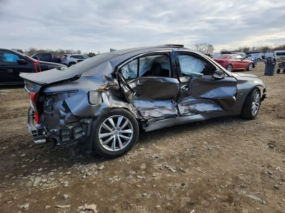 2015 INFINITI Q50 BASE  