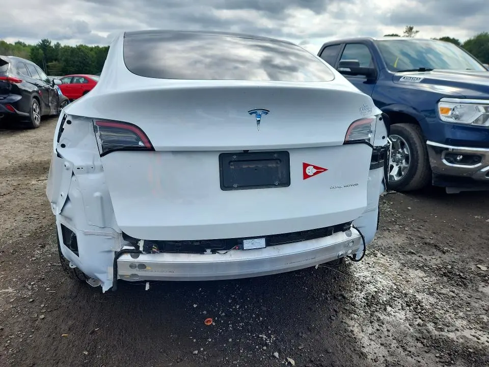 2022 TESLA MODEL Y   