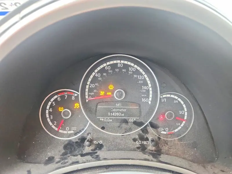 2015 VOLKSWAGEN BEETLE 1.8T  