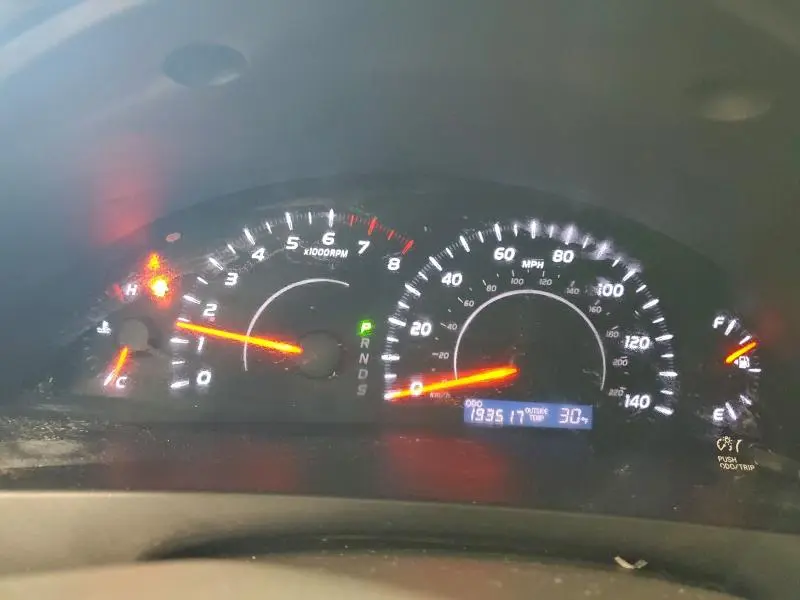 2011 TOYOTA CAMRY BASE  