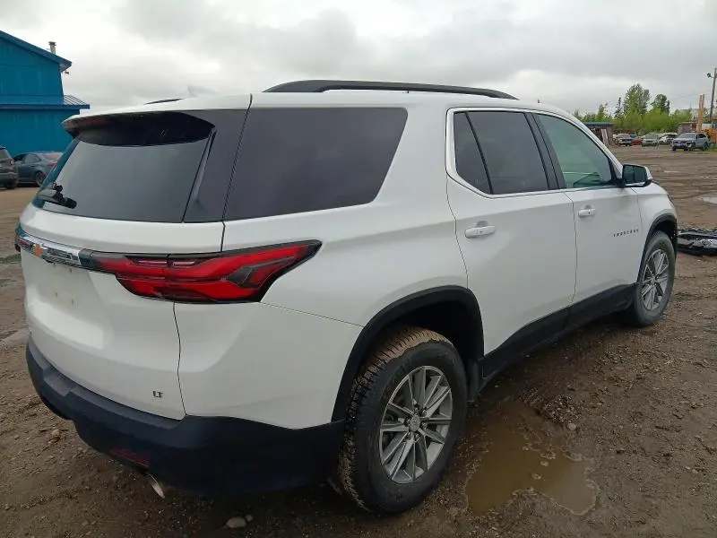 2023 CHEVROLET TRAVERSE LT  