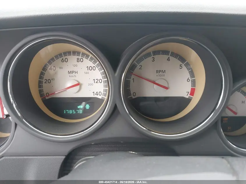 2010 DODGE CHALLENGER SE
