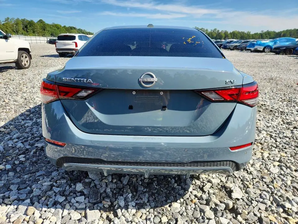 2024 NISSAN SENTRA SV  