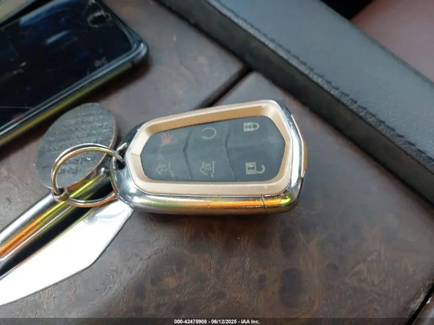 2017 CADILLAC ESCALADE ESV PREMIUM LUXURY