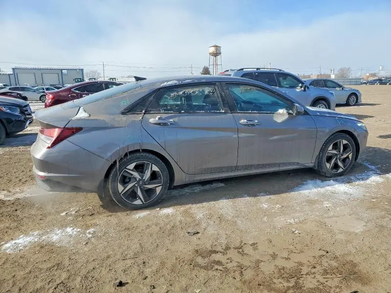 2023 HYUNDAI ELANTRA SEL  