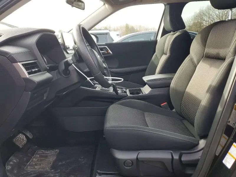 2022 MITSUBISHI OUTLANDER ES  