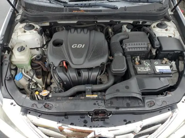 2011 HYUNDAI SONATA SE  