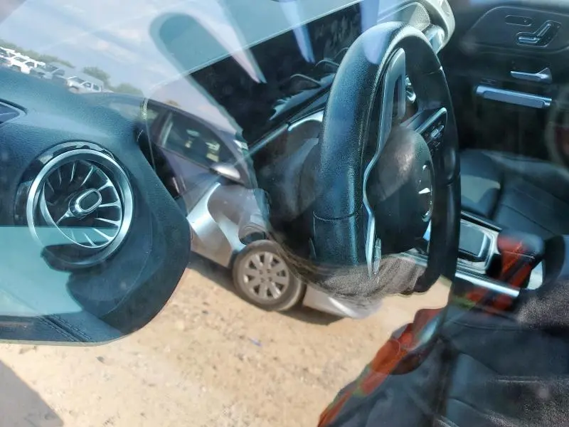 2020 MERCEDES-BENZ GLB 250  