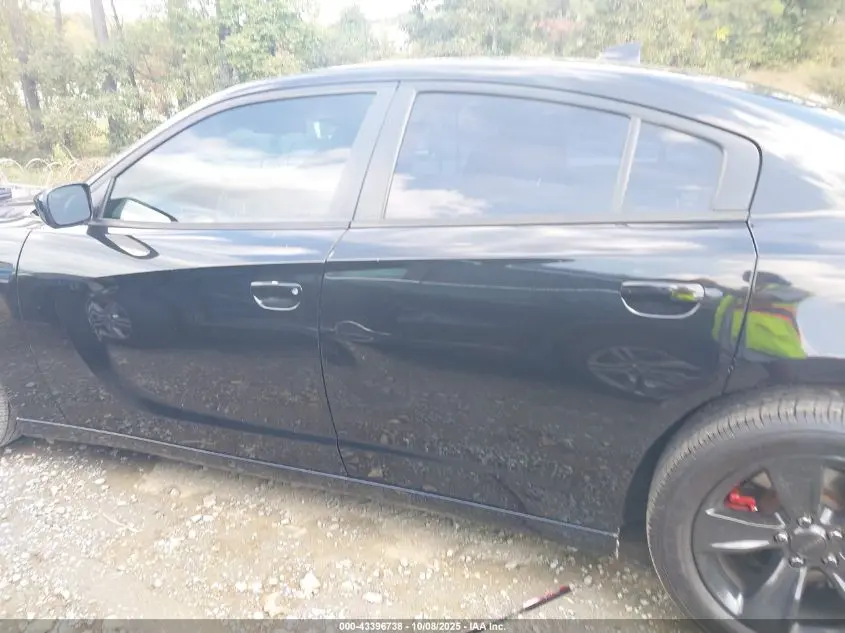 2016 DODGE CHARGER SXT