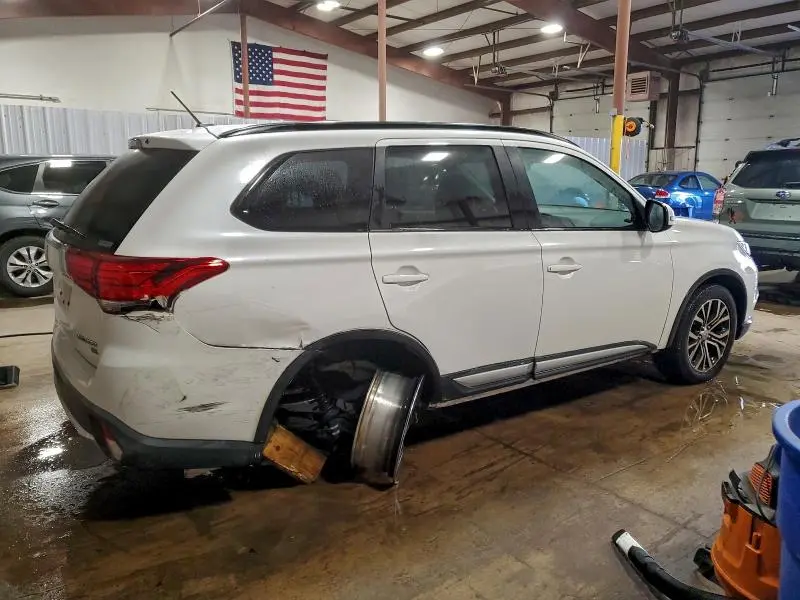 2016 MITSUBISHI OUTLANDER SE  