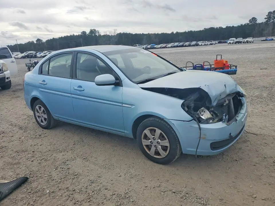 2010 HYUNDAI ACCENT GLS  