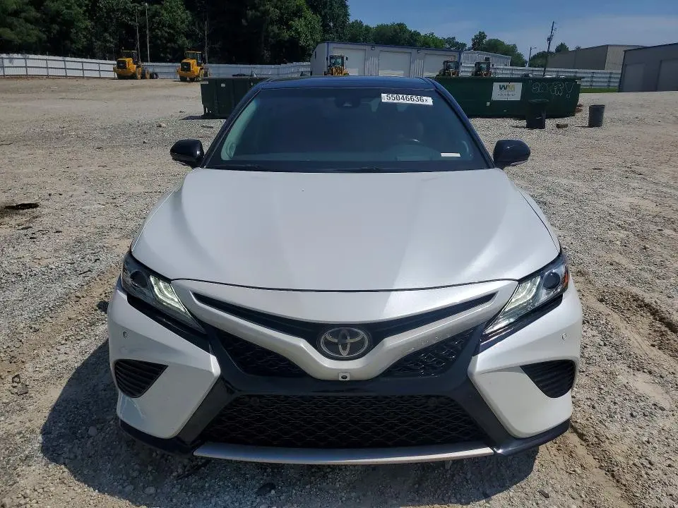 2018 TOYOTA CAMRY XSE  