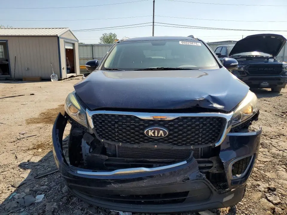2016 KIA SORENTO LX  