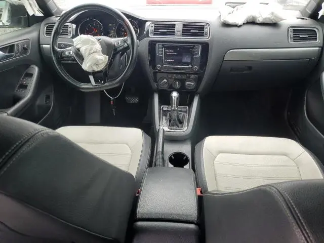 2016 VOLKSWAGEN JETTA SPORT  