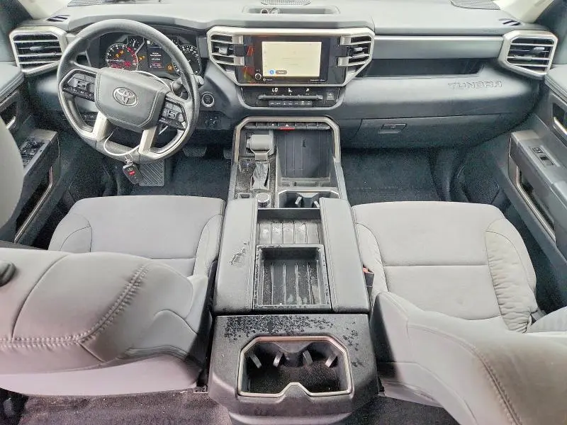 2022 TOYOTA TUNDRA SR5  