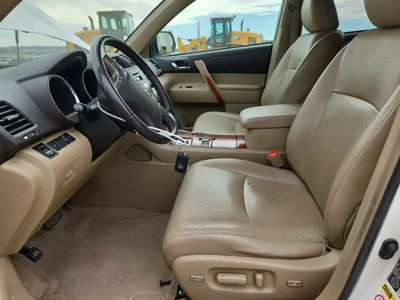 2010 TOYOTA HIGHLANDER LIMITED  