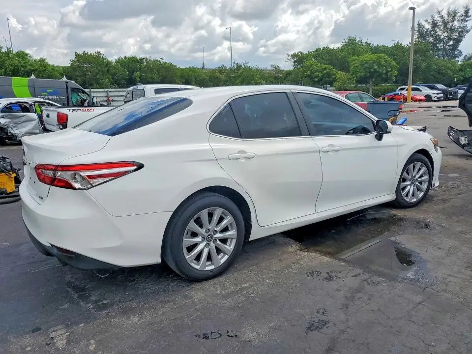 2018 TOYOTA CAMRY LE  
