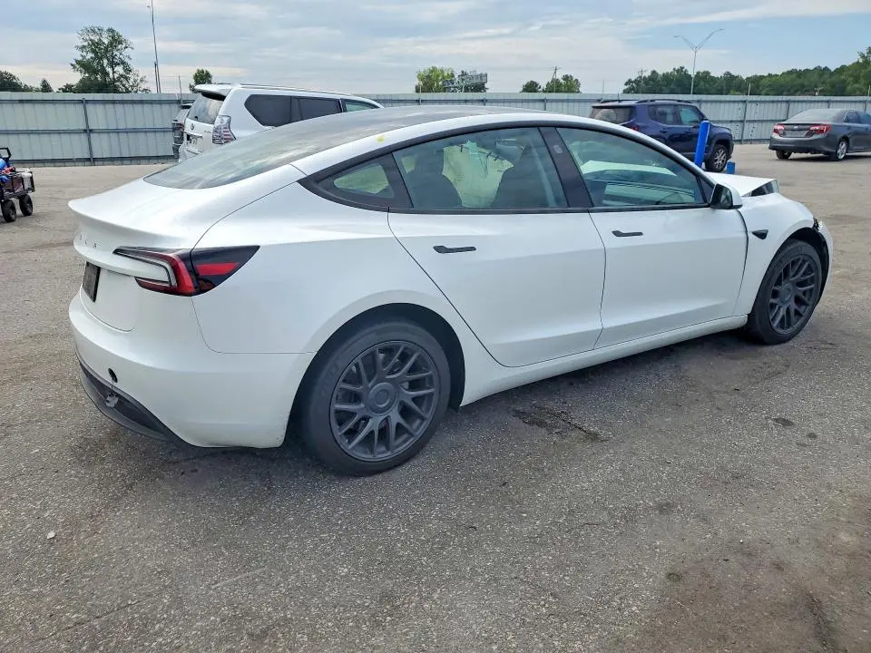 2025 TESLA MODEL 3   