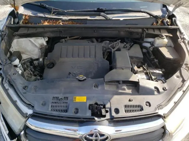 2014 TOYOTA HIGHLANDER XLE  