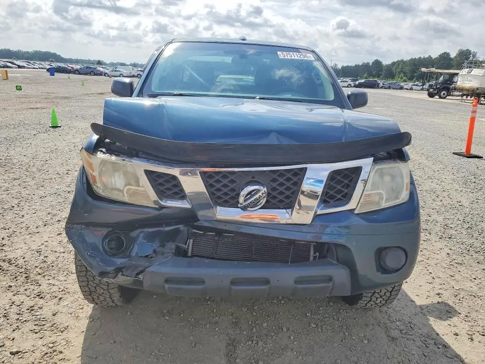 2013 NISSAN FRONTIER S  
