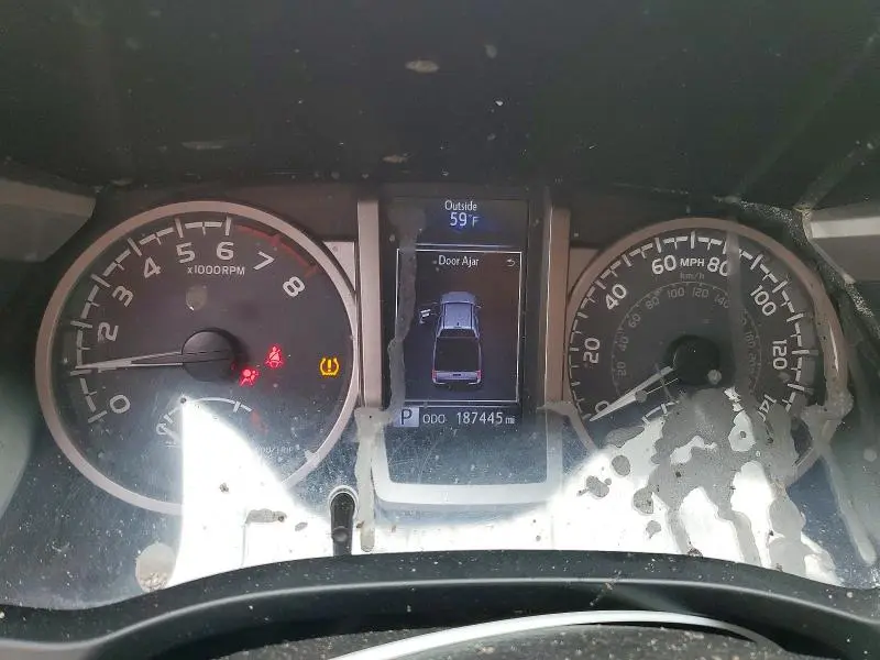 2016 TOYOTA TACOMA SR5 V6  