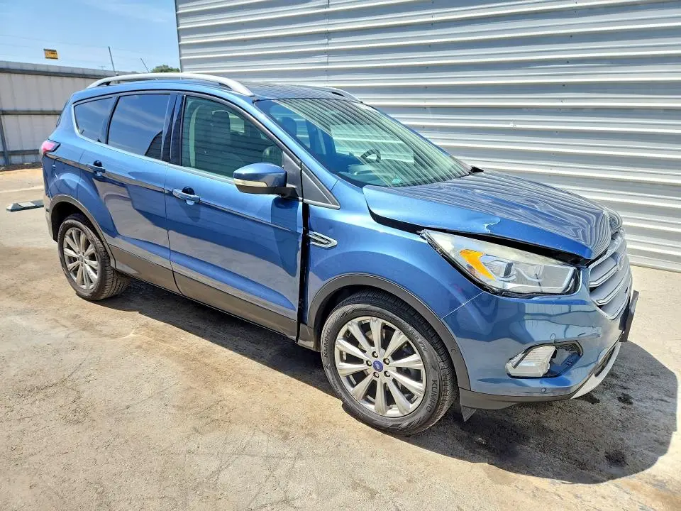 2018 FORD ESCAPE TITANIUM  