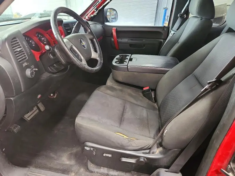 2011 CHEVROLET SILVERADO K1500 LT  