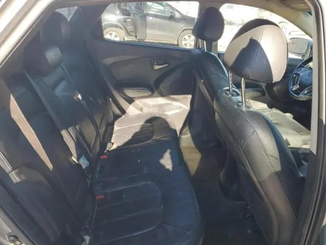 2010 HYUNDAI TUCSON GLS  