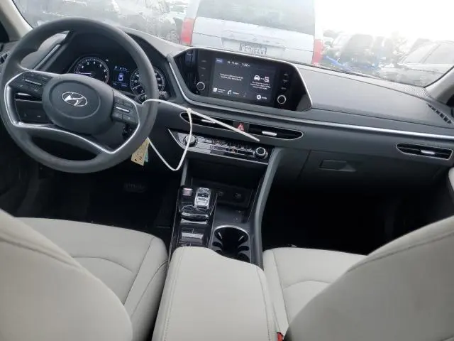 2023 HYUNDAI SONATA SE