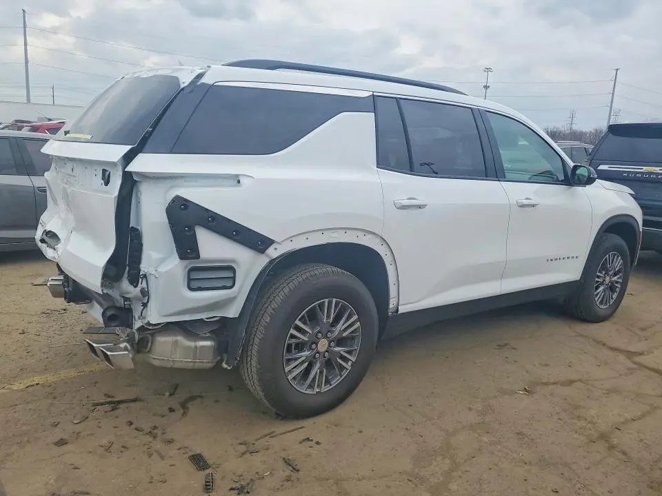 2025 CHEVROLET TRAVERSE LT  