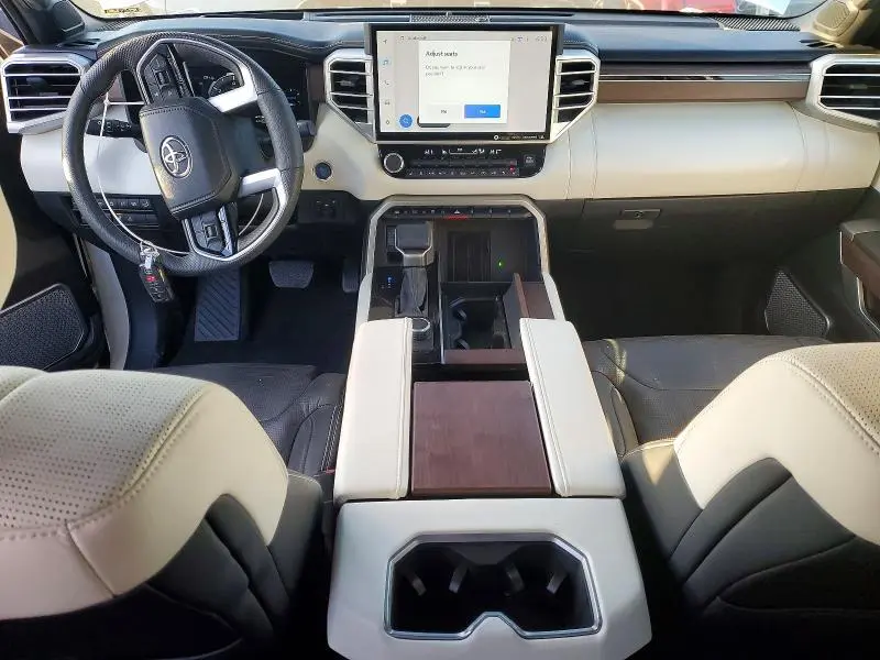 2023 TOYOTA SEQUOIA SR5  