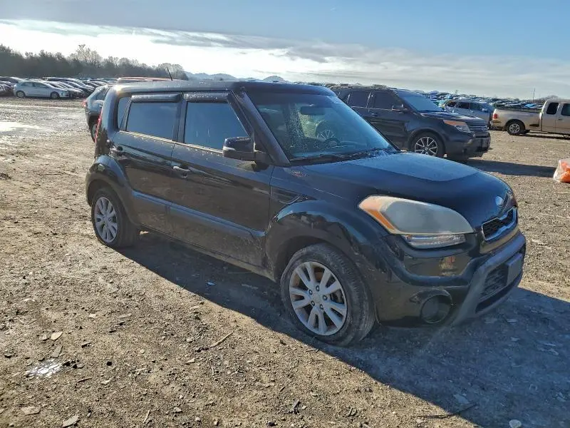 2013 KIA SOUL +  