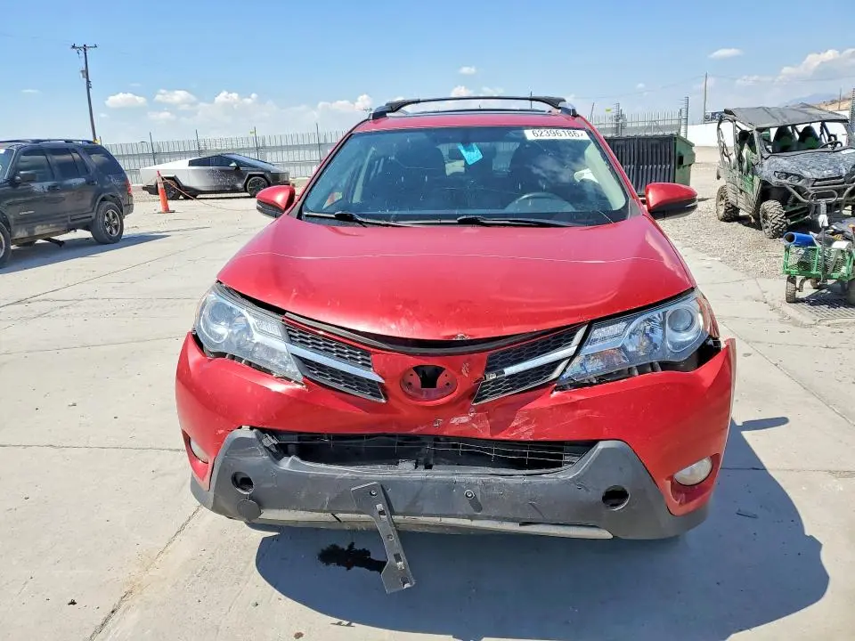 2014 TOYOTA RAV4 XLE  